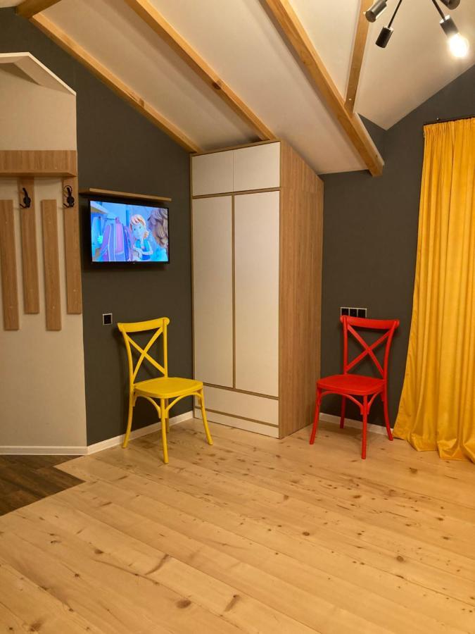 Borjomi Yellow Hotel 外观 照片