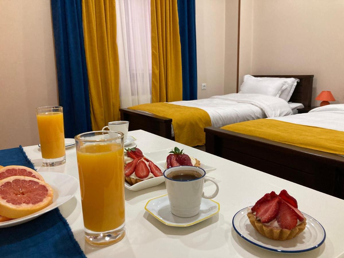 Borjomi Yellow Hotel 外观 照片
