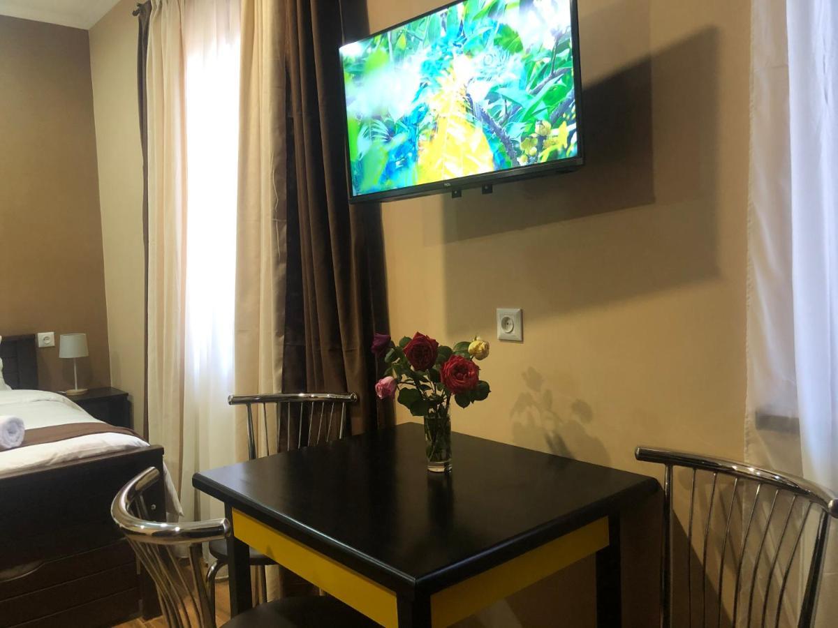Borjomi Yellow Hotel 外观 照片