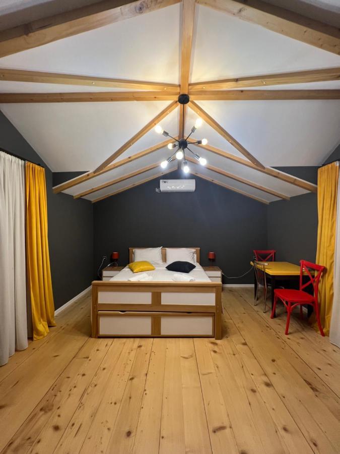Borjomi Yellow Hotel 外观 照片